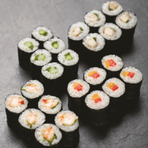 Salmāo/ Atum/ Camarāo/ Abacate/ Crab/ Pepino/ Manga: 8 Peças